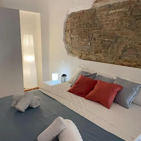 公寓 -sant Andrea Apartment- 比萨